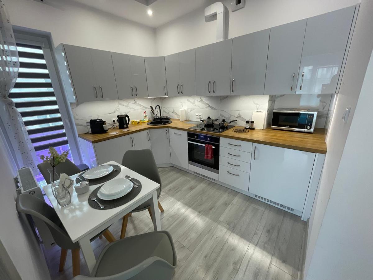 Apartament Nowoczesny Komfortowy Kustronia Z Garazem Balkonem Wanna Bielsko-Biała Exterior foto