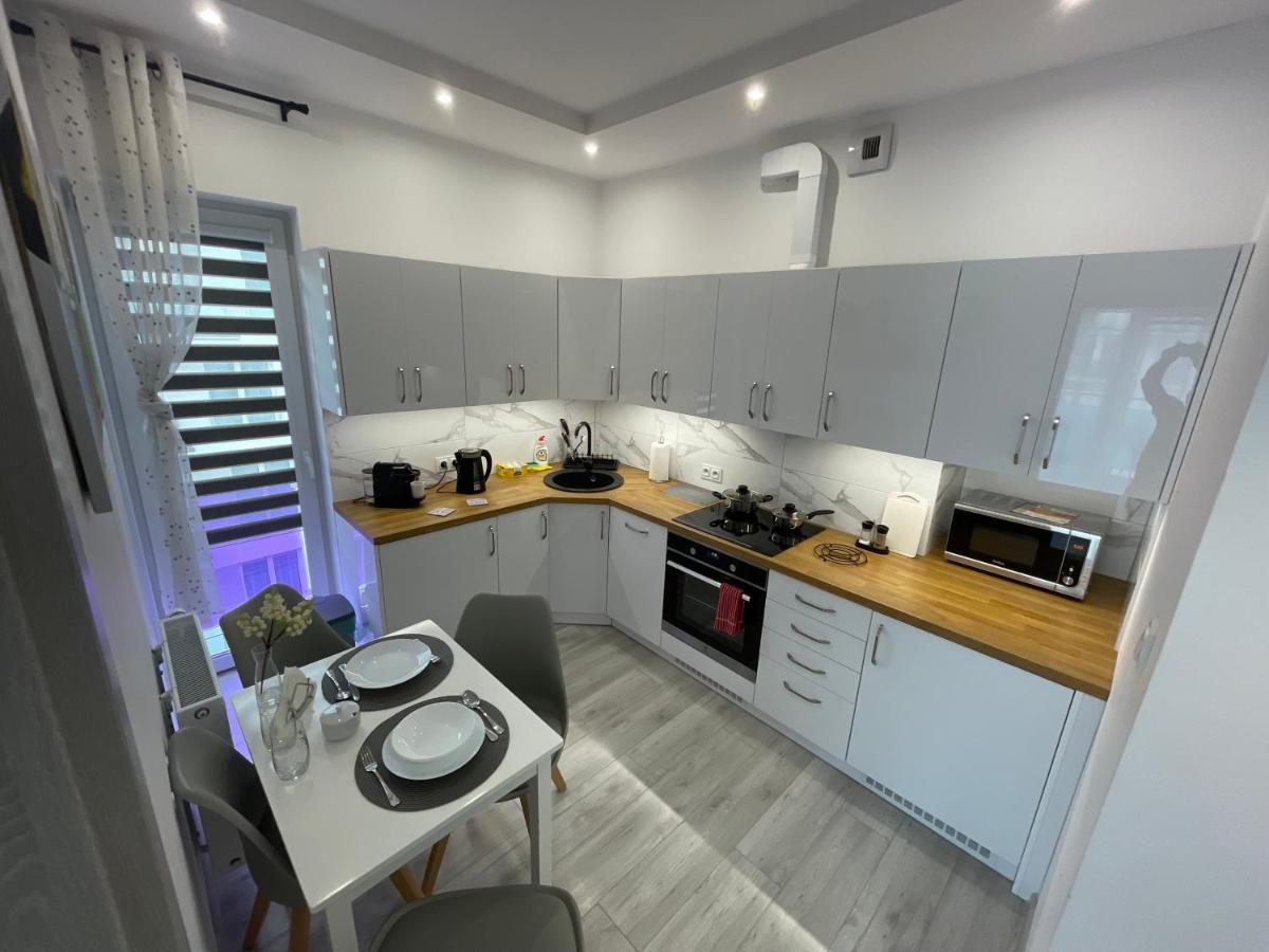 Apartament Nowoczesny Komfortowy Kustronia Z Garazem Balkonem Wanna Bielsko-Biała Exterior foto